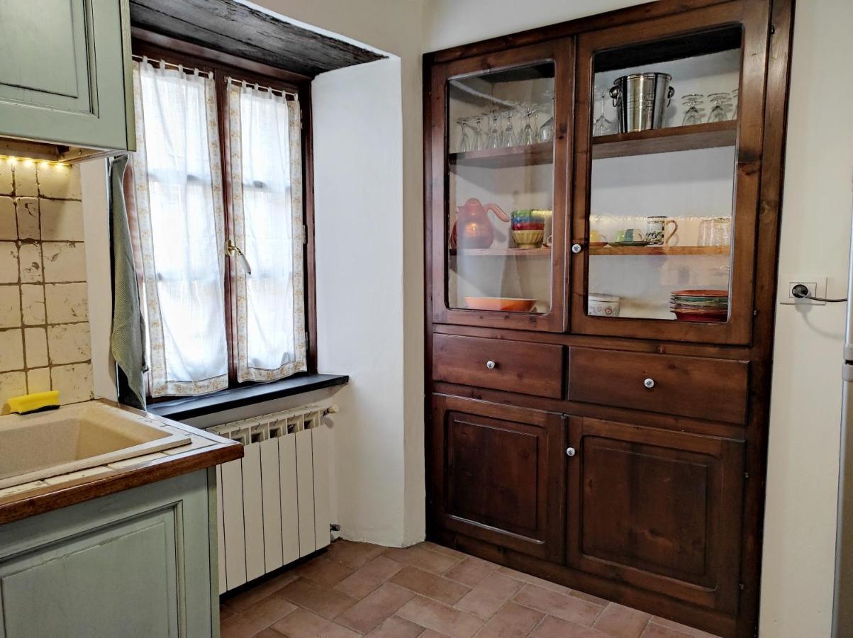 Antico Borgo Apartment Брунято Екстериор снимка